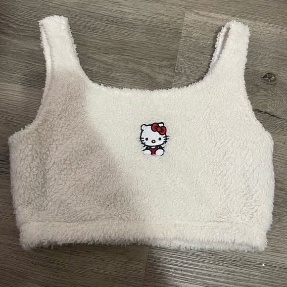 Y2k shein hello kitty Sherpa crop top - Picture 1 of 3